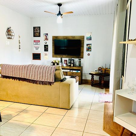 Casa Com Spa De Hidro, Aquecedor E Cromoterapia A 1,0 Km Do Centro Chapada dos Guimarães المظهر الخارجي الصورة