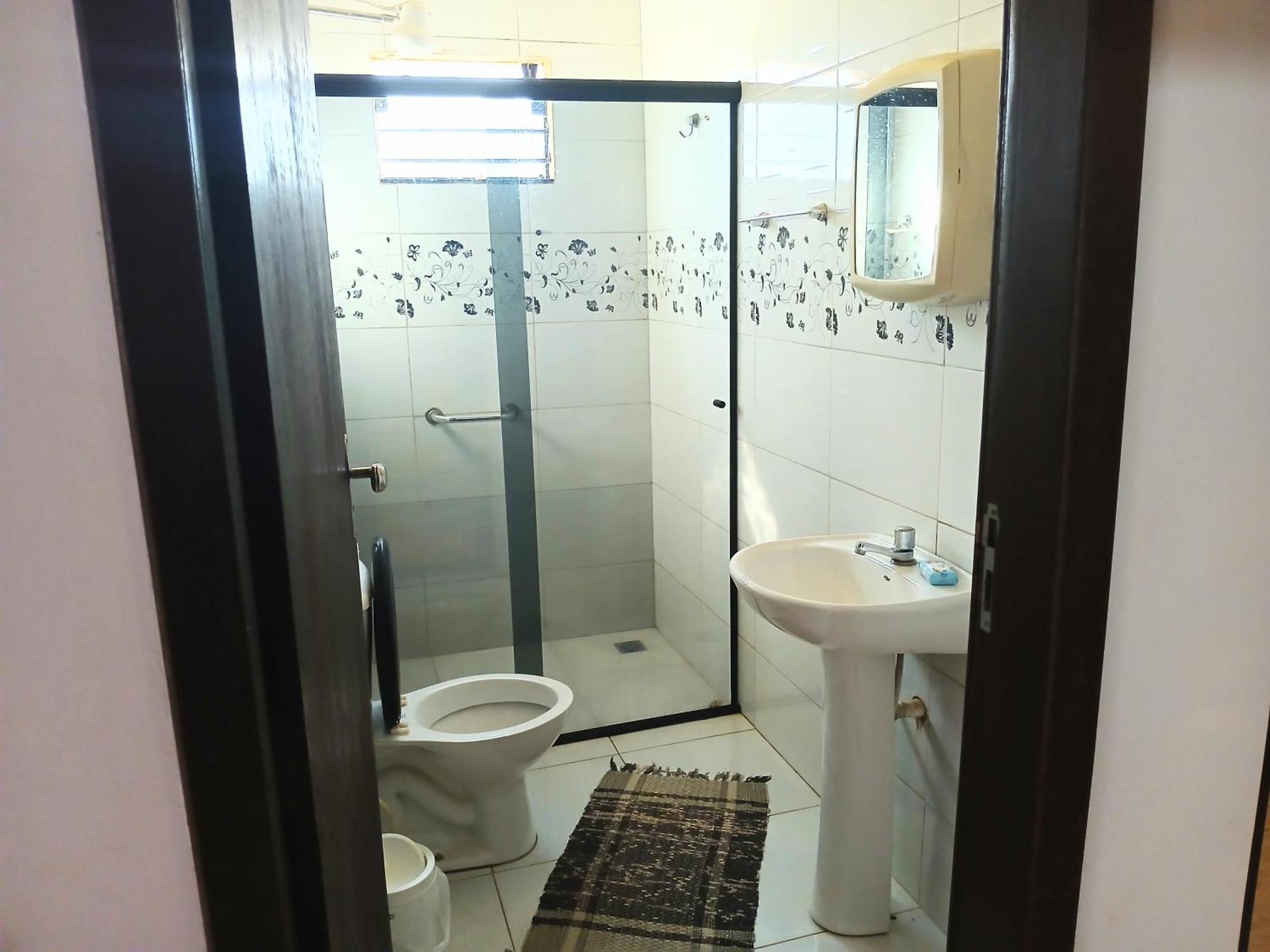 Casa Com Spa De Hidro, Aquecedor E Cromoterapia A 1,0 Km Do Centro Chapada dos Guimarães المظهر الخارجي الصورة