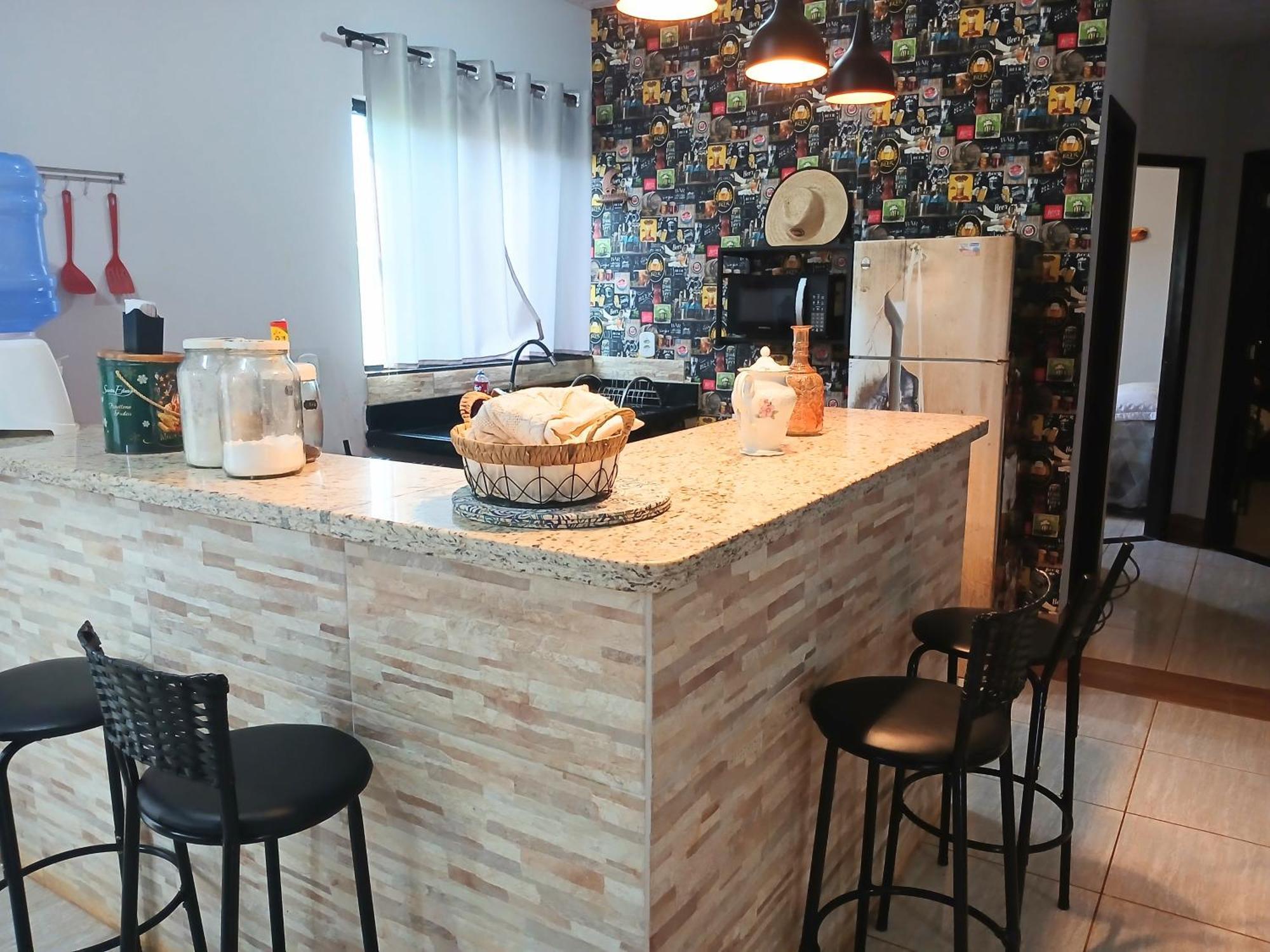 Casa Com Spa De Hidro, Aquecedor E Cromoterapia A 1,0 Km Do Centro Chapada dos Guimarães المظهر الخارجي الصورة