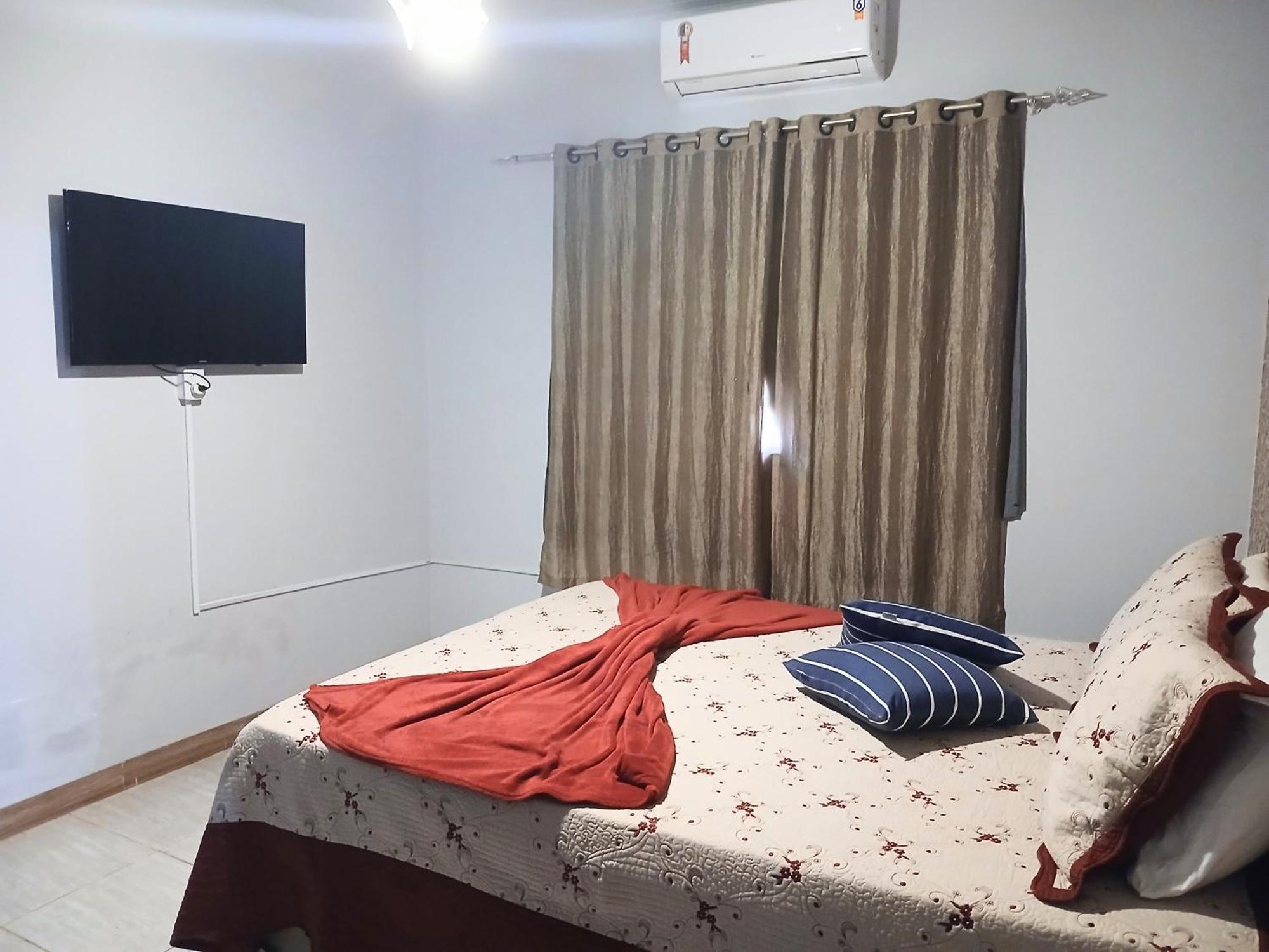 Casa Com Spa De Hidro, Aquecedor E Cromoterapia A 1,0 Km Do Centro Chapada dos Guimarães المظهر الخارجي الصورة