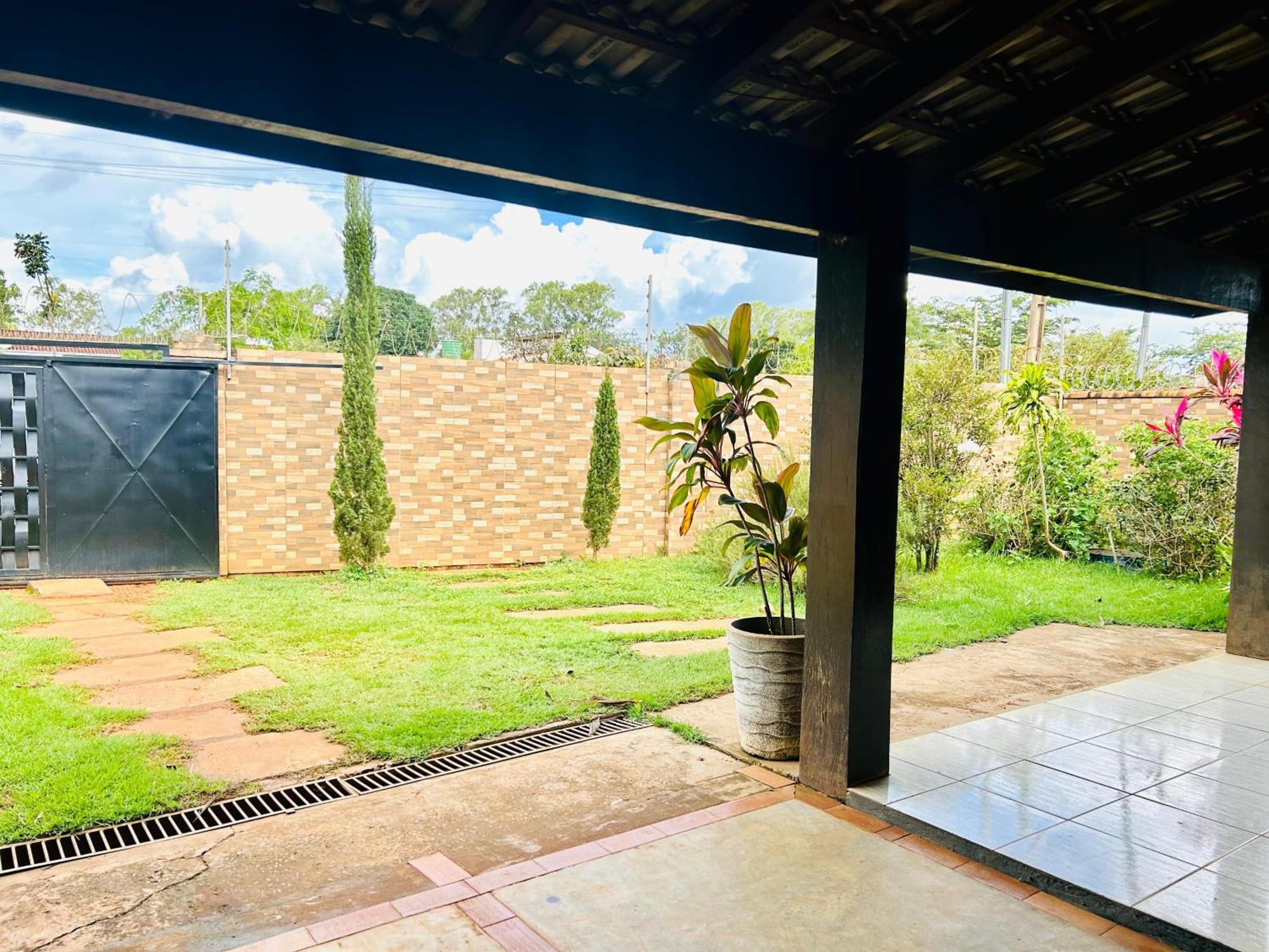 Casa Com Spa De Hidro, Aquecedor E Cromoterapia A 1,0 Km Do Centro Chapada dos Guimarães المظهر الخارجي الصورة