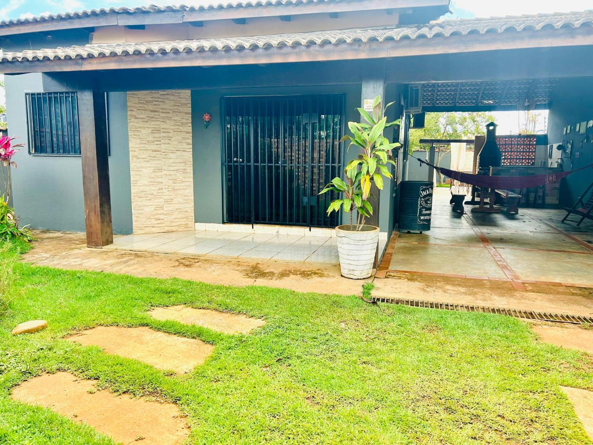 Casa Com Spa De Hidro, Aquecedor E Cromoterapia A 1,0 Km Do Centro Chapada dos Guimarães المظهر الخارجي الصورة